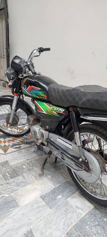 Honda CD 70 2021 3