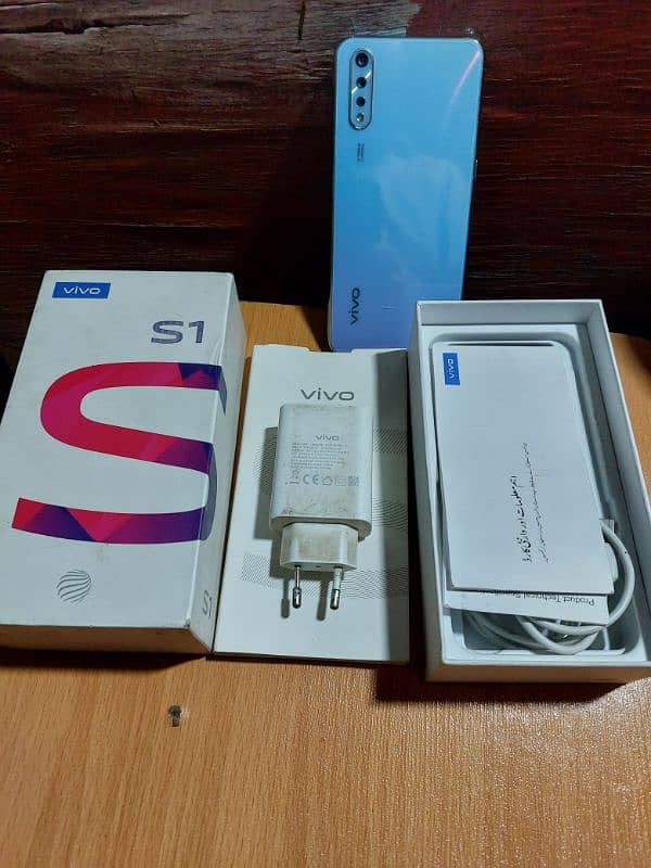 Vivo s1 4/128 official approved with Box 2