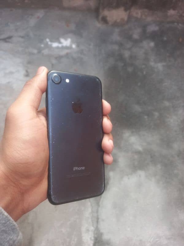 iPhone 7 128GB non pta 4