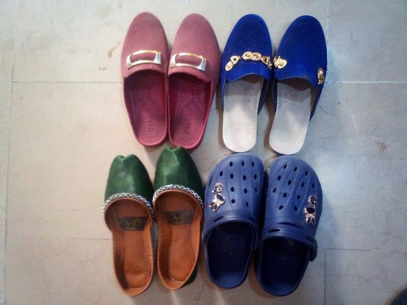 5 pairs of shoes available 0