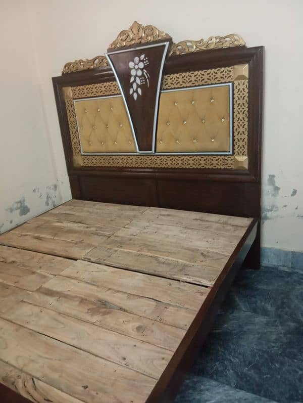 luxury bedroom set only 3 months used condition 10/10 1