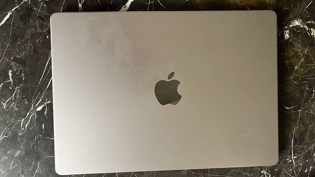 Macbook Pro 14" - M2 Pro chip - 16/500 90% BH 2