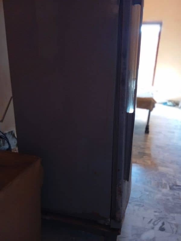 Dawlance Refrigerator urgent sale 2