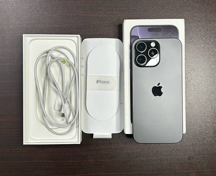 iPhone 16 Pro Max 256 GB Factory Unlocked with complete original box 0