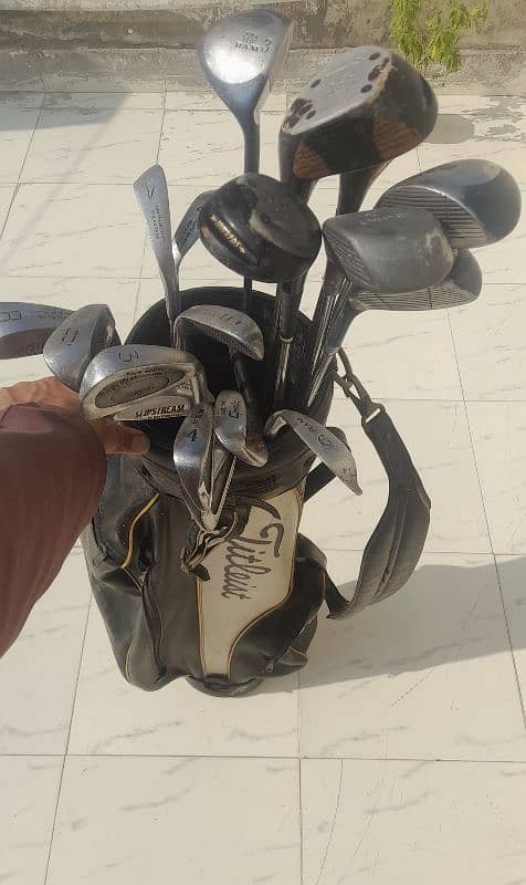 Golf wood and steel Clubs with original Titleist leather bag 2