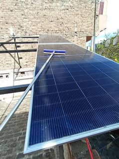 SOLAR CLEANING BRUSH