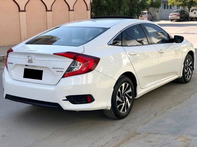 Honda Civic VTi Oriel Prosmatec 2017 Total Genuine 3