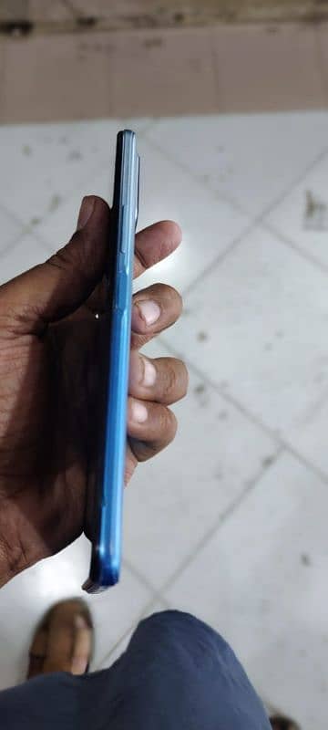 vivo y15s 4/64gb pta approved read add 4