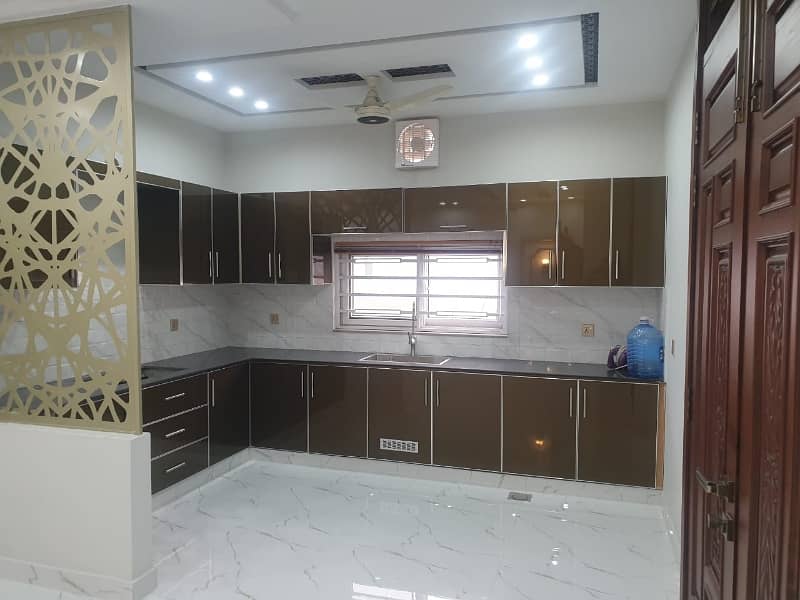 Brand New 10 Marla Upper Portion With Gas Available Near UCP Shoukat Khanum Wapda Town LHR 6