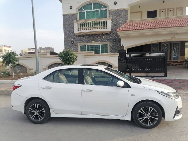 Toyota Altis Grande 2019 11