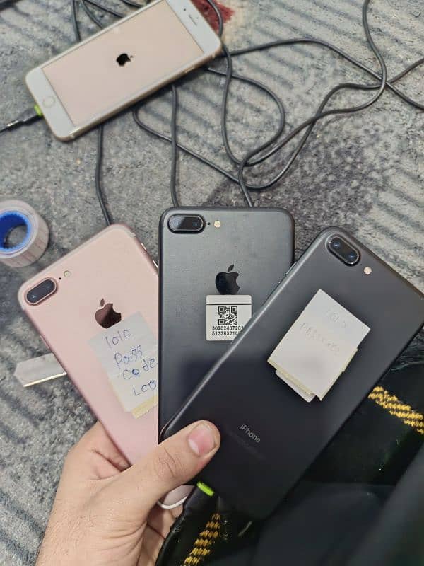 iphone 7plus in good condition 0