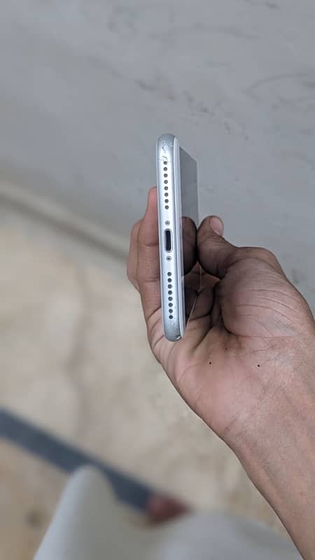iphone 8 plus 4