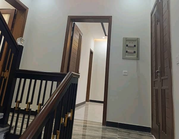 2100 Square Feet House For sale In Margalla View Housing Society 3