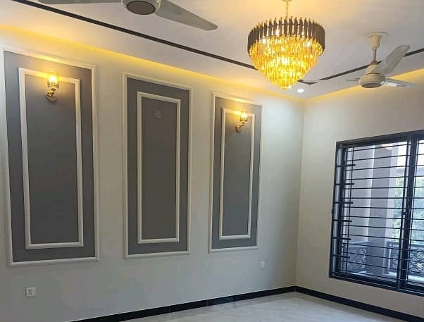 2100 Square Feet House For sale In Margalla View Housing Society 4