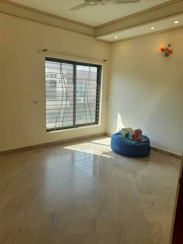 DHA Phase 3, Block XX, 06 Marla, 03 Bed, Luxurious House For Rent. 13