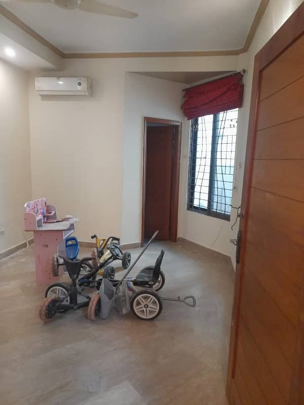 DHA Phase 3, Block XX, 06 Marla, 03 Bed, Luxurious House For Rent. 17