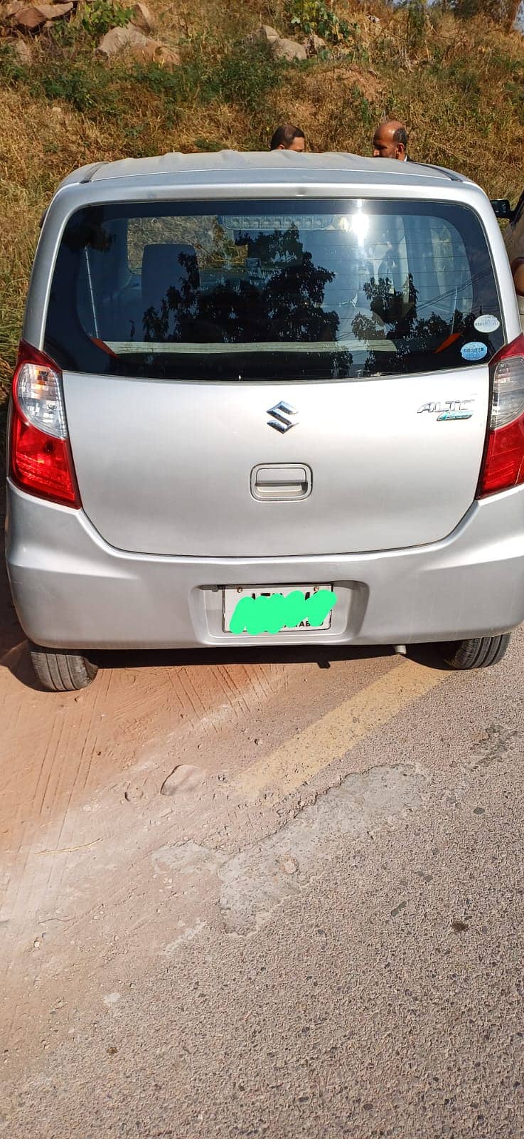 Japanese 660cc Mira/Alto/Hi-Jet Van for rent Islamabad (families only 7