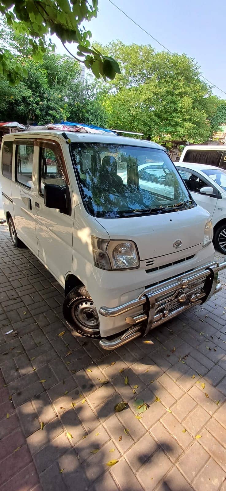 Japanese 660cc Mira/Alto/Hi-Jet Van for rent Islamabad (families only 9