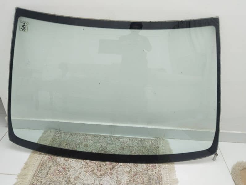 wind screen Corolla 2005 0