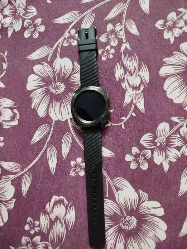 i am selling Samsung watch add Pura para 2