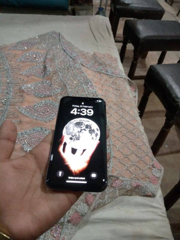 iPhone x GB 256 All OK ha bss spakr ka faran 1