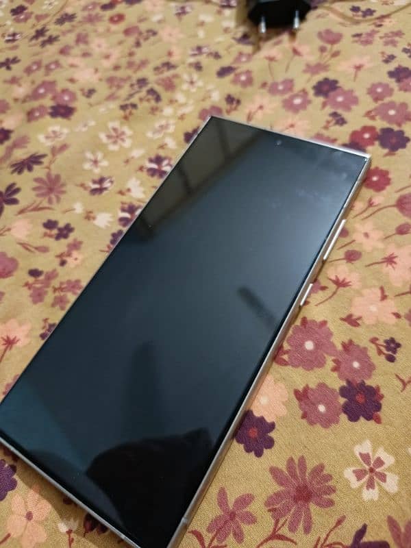 Samsung Galaxy s24 ultra (non pta) 3
