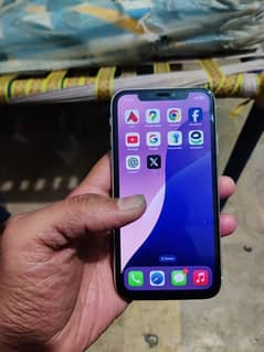 IPhone XR - Factory unlock