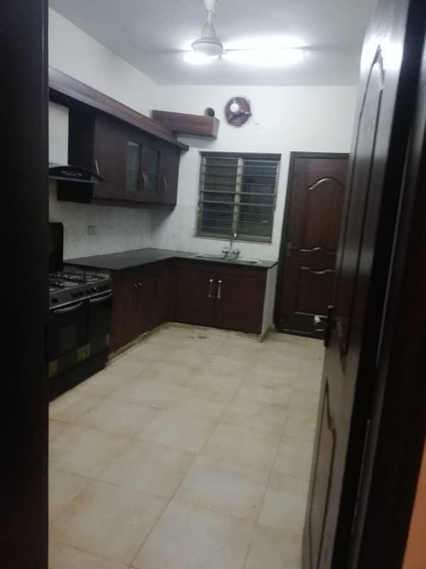 Askari 11, Sector A, 10 Marla, 04 Bed, FACING PARK, Luxury House For Sale. 7