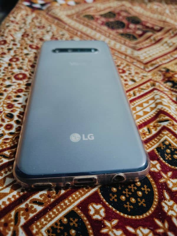 LG V60 ThinQ 5G 8/128 0