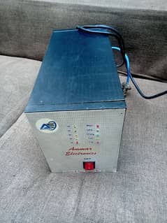 UPS 1000 WATT IN GOOD CONDITION