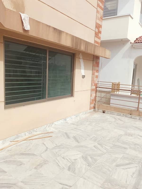 1 kanal uper portion for rent in soan garden 1