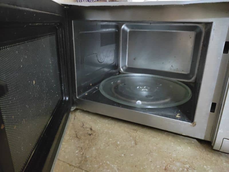 Singer microwave oven 1