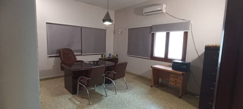 3000 Sq Ft Office At Ameer Khusro Road For Commercial Use With 5 Rooms And Huge Car Parking 1