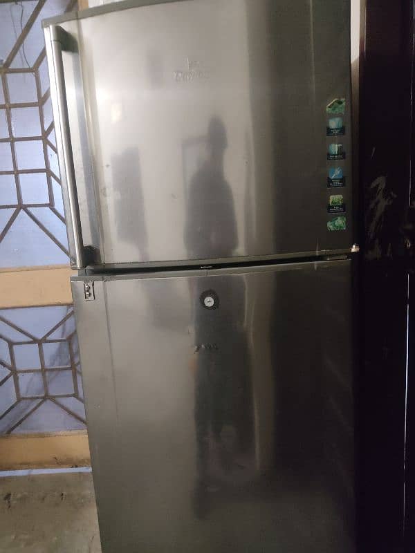 Dawlance fridge size medium 0