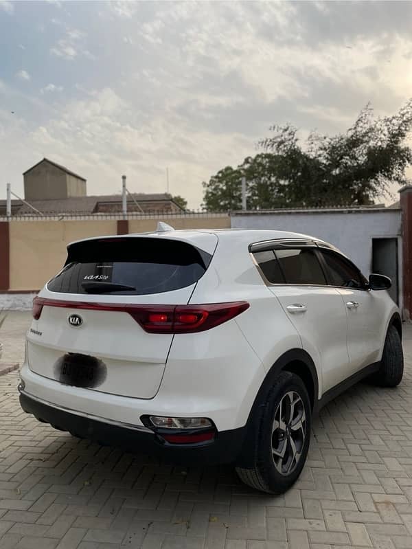 KIA Sportage 2021 8