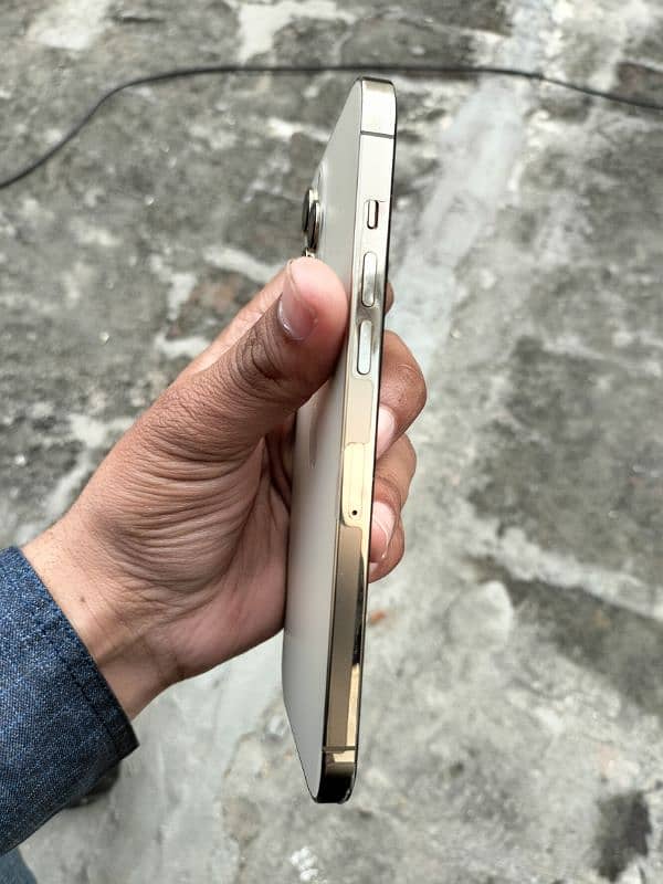 iPhone 12pro Max 128gb Non Pta 10/9 3