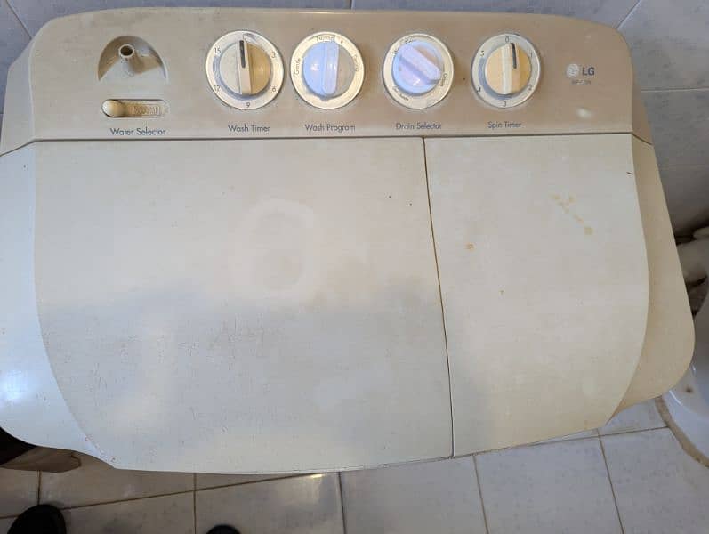 LG Washing Machine with Dryer 3