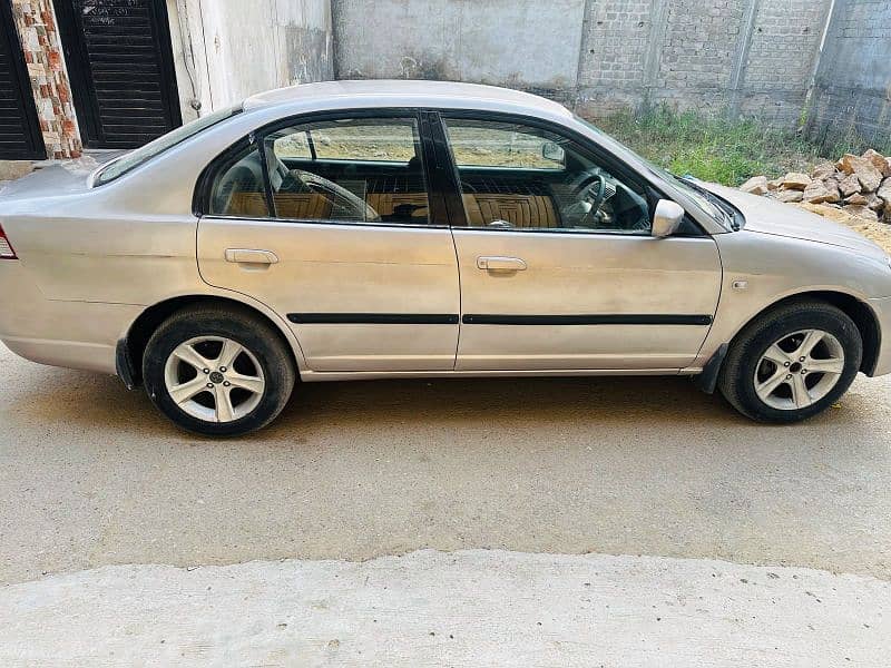 Honda Civic EXi 2001 3