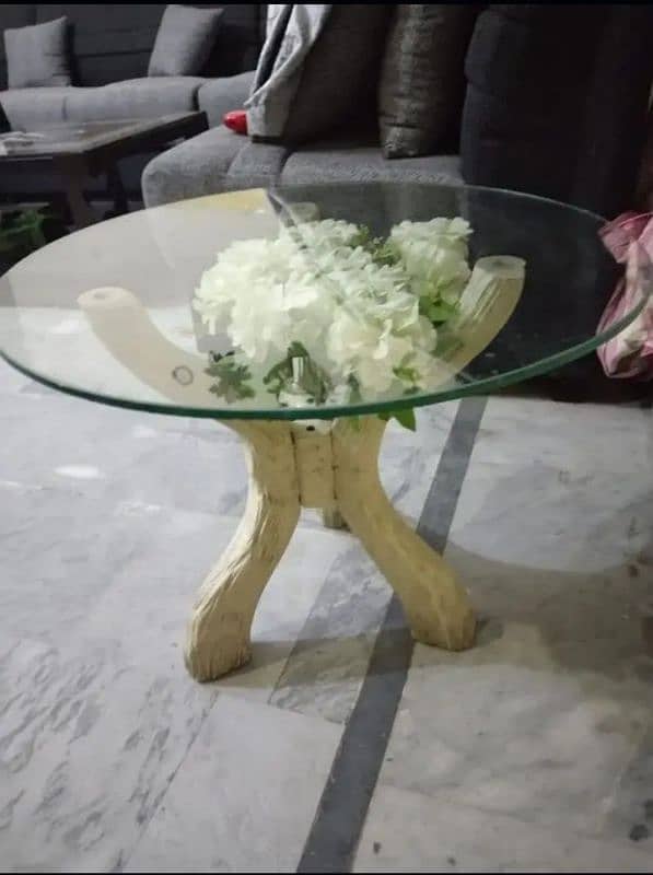 Side Tables 0