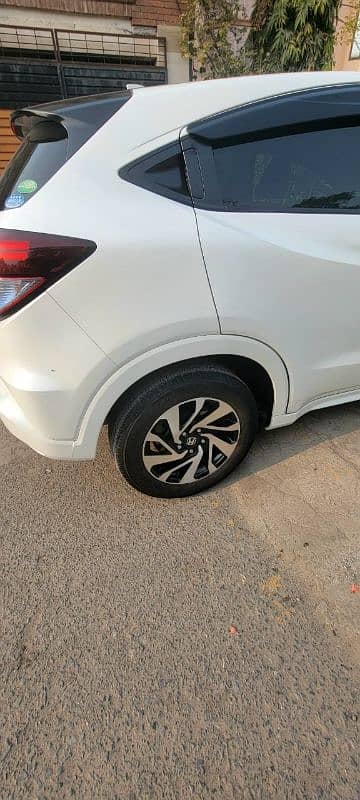 Honda Vezel 2015 3