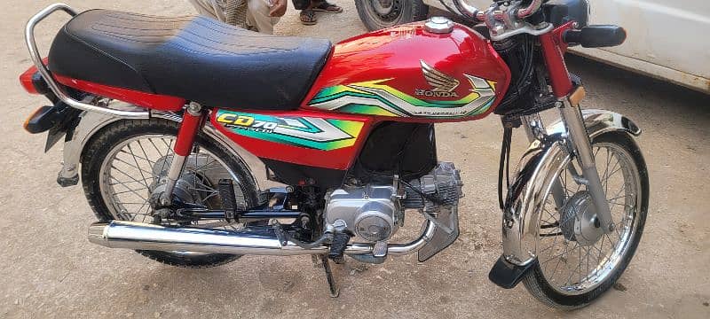 Honda 23 wala sticker bike ka model 6