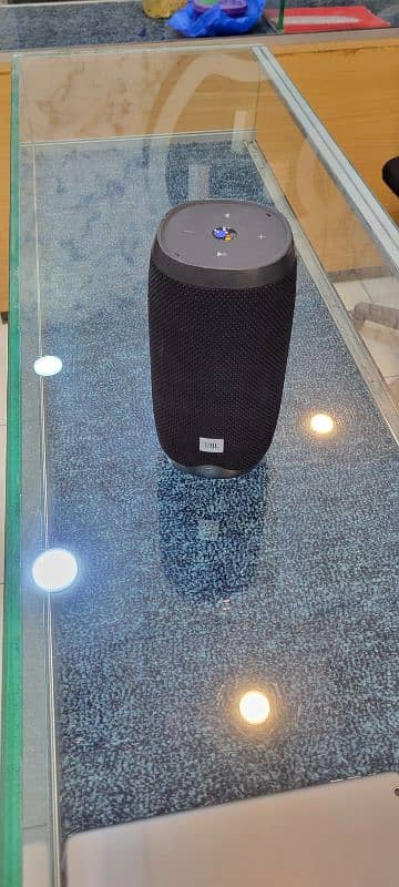 JBL link 10 laut speaker with Google assistant 5