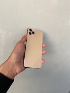 iPhone 11 pro max ( urgent sale )