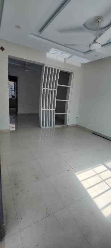 RENOVATED HOUSE FOR RENT 14