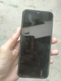 Hot 8 4 gb ram 64 rom good condition only set