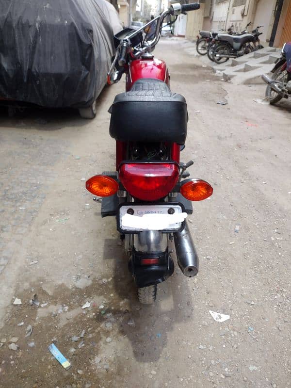 Honda bike 70 CDI model 1988 just buy and ride  contact me 03188264599 2