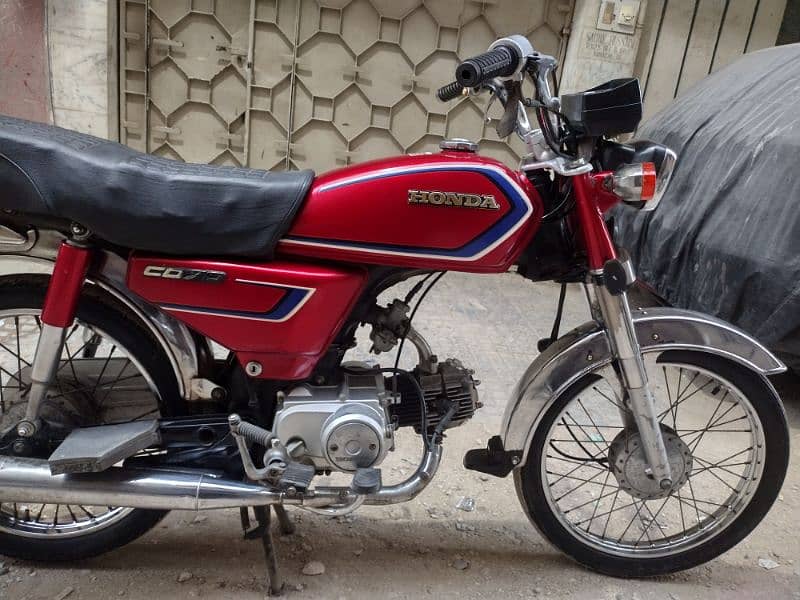 Honda bike 70 CDI model 1988 just buy and ride  contact me 03188264599 11