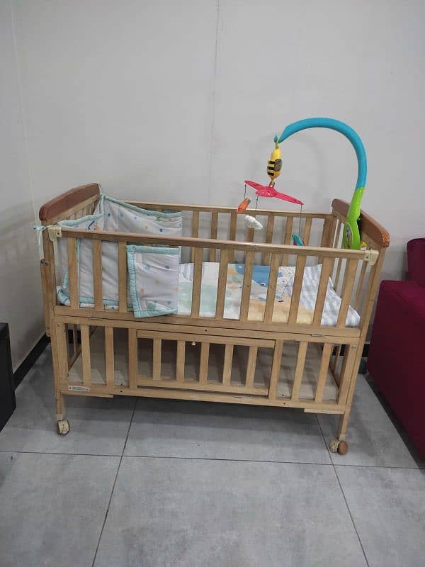 baby cot 2