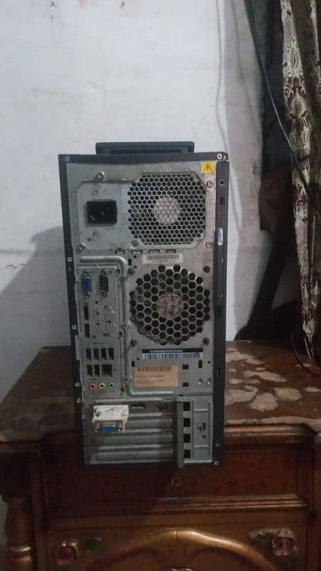 Pentium 3rd Lanovo With LCD 4