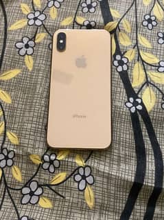 Iphone xs 10 by 10 condition